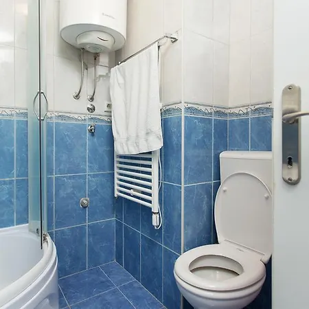 Гостьовий будинок Private Room-2 Persons